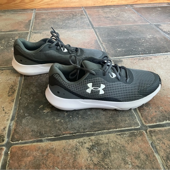 Under Armour Men’s Surge 3 Running Shoes Size 12 - Picture 4 of 6